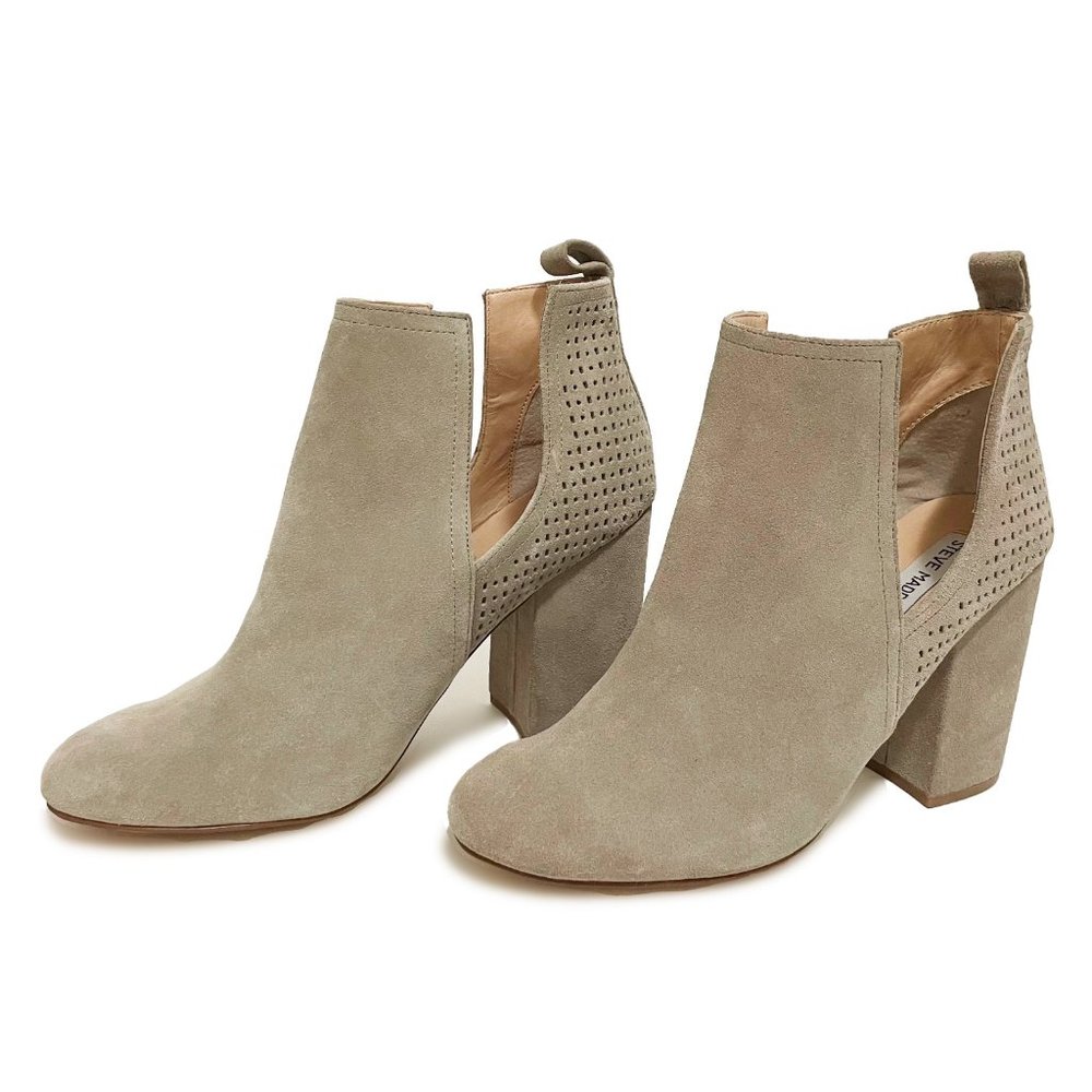 Steve Madden Taupe Suede Nomad Cut Out Ankle Booties NWOT Size 10M
